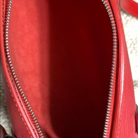 Louis Vuitton Purse - Picture 3 of 4